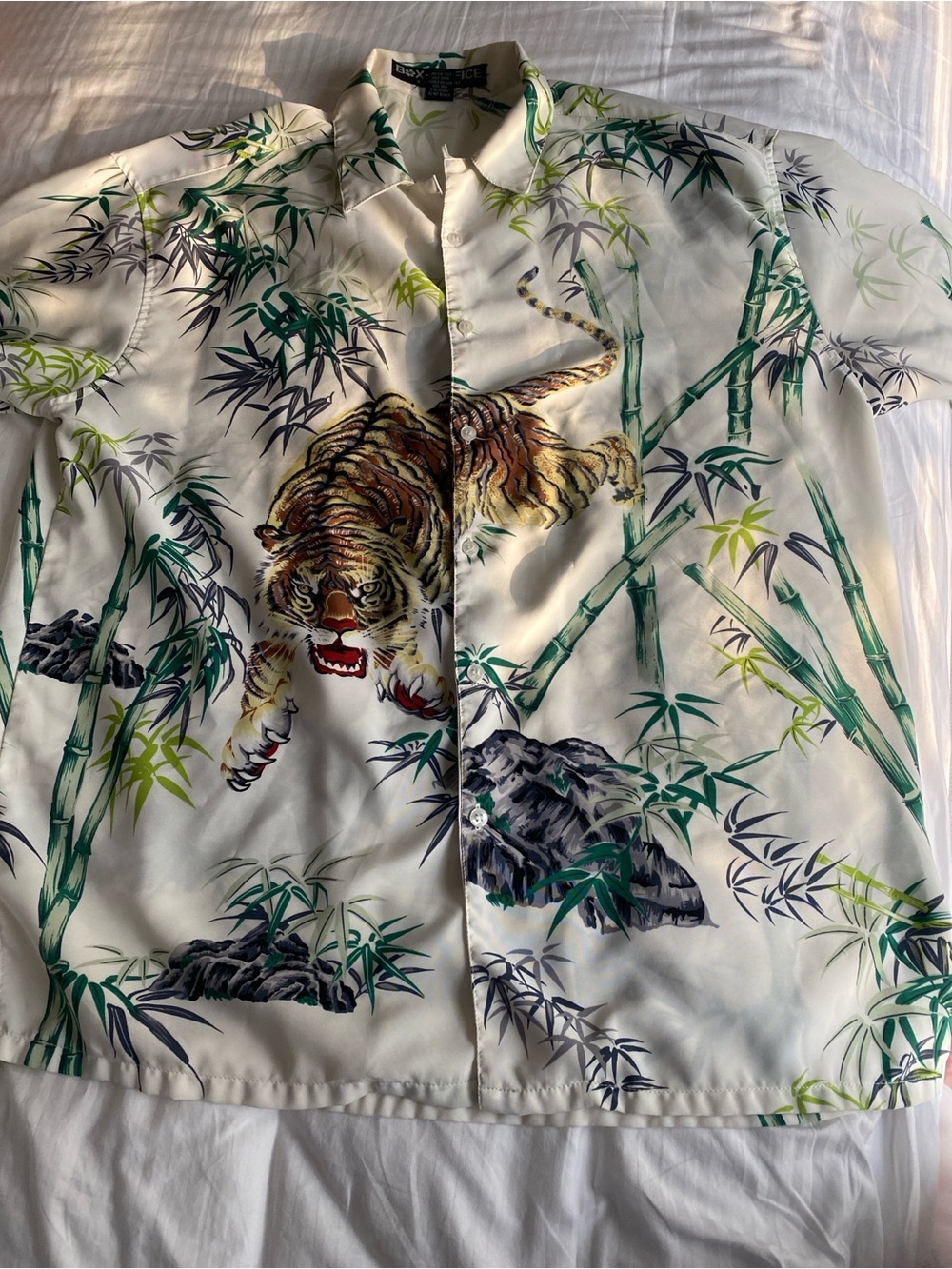 Box Office Island- Hawaiian Silk-Feel White Tiger Bamboo Print Button-Down Shirt